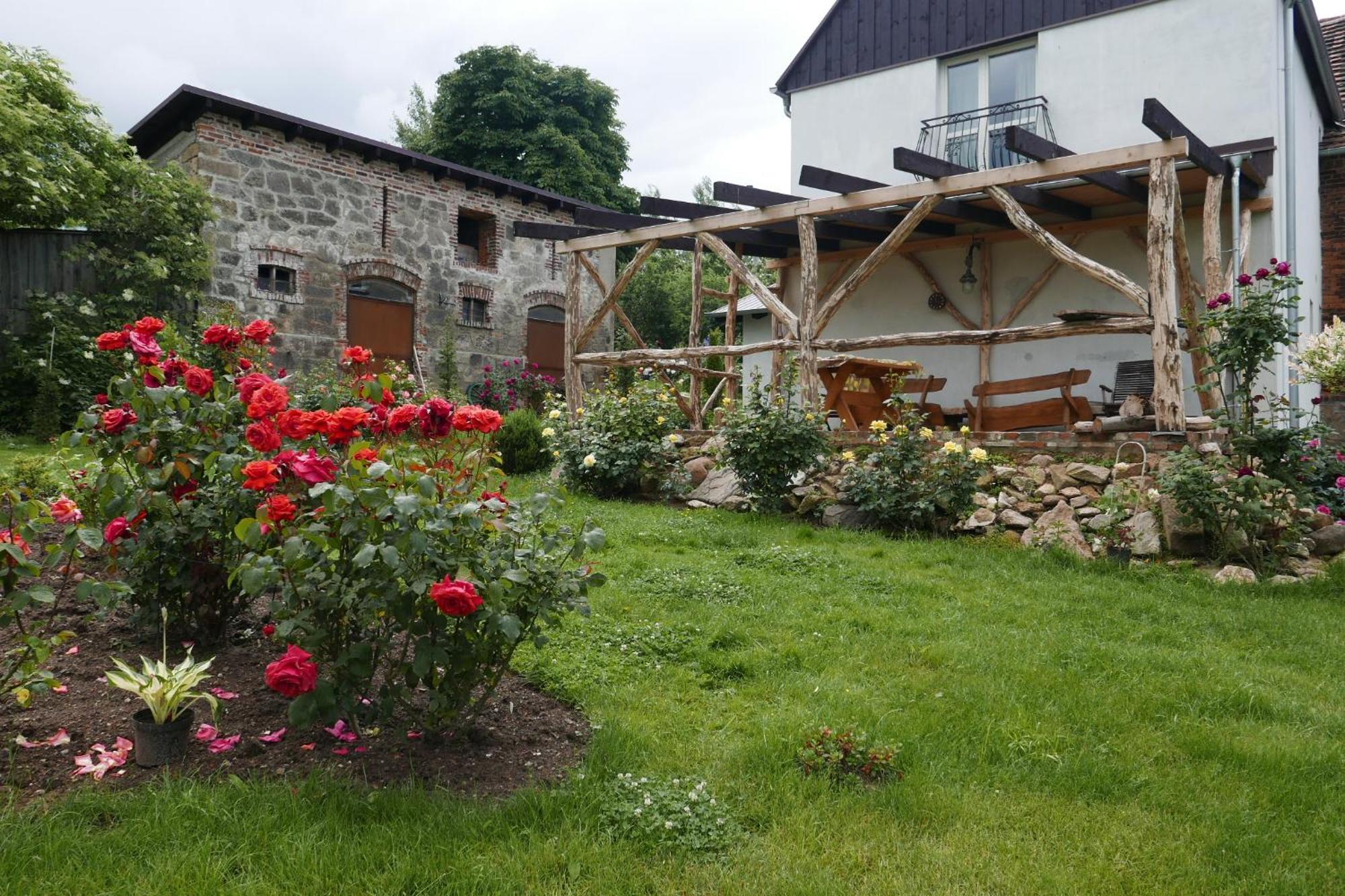Róże i Jabłonie Agroturystyka Gryfów Slaski Exterior foto